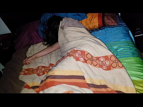 ❤️ Stepson rimprovera a so ghjovana matrigna mentre dorme. ☑ Video sessu à co.markettass.ru ❌